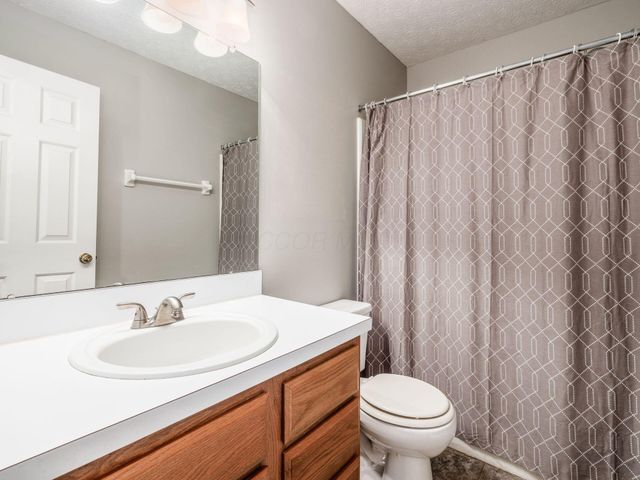 952 Charleston Way Drive, Westerville, OH 43081