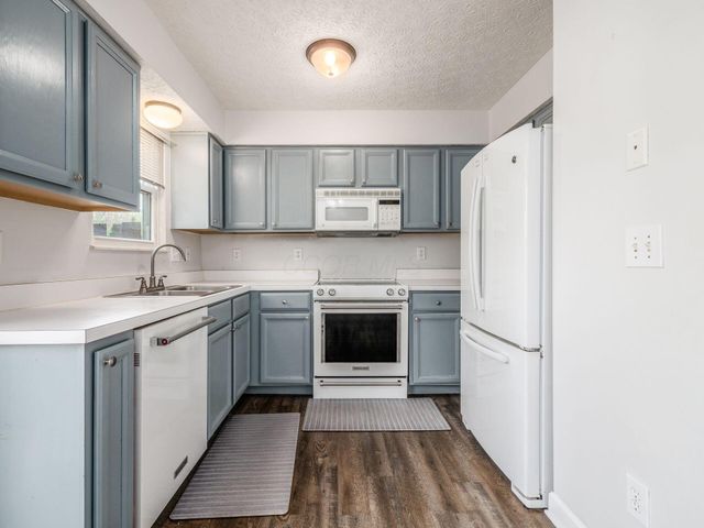 952 Charleston Way Drive, Westerville, OH 43081