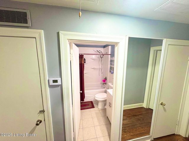 500 Inverness Ave, Louisville, KY 40214