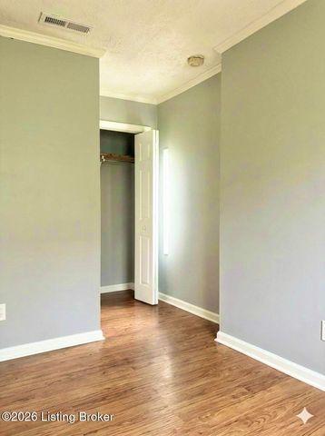 500 Inverness Ave, Louisville, KY 40214