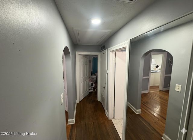 500 Inverness Ave, Louisville, KY 40214