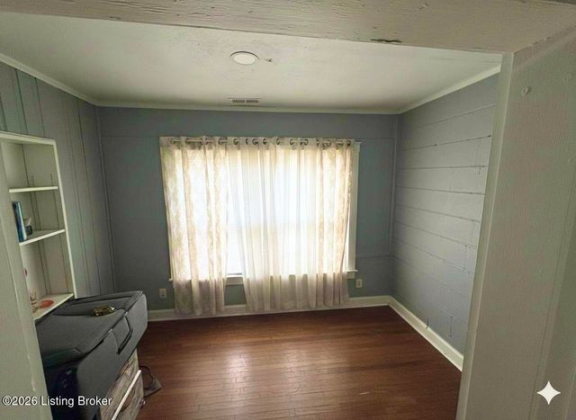 500 Inverness Ave, Louisville, KY 40214