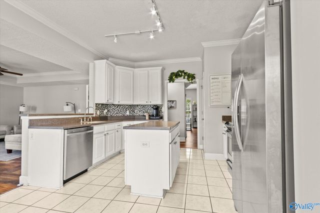 135 Cannes Drive, Brownsboro, AL 35741