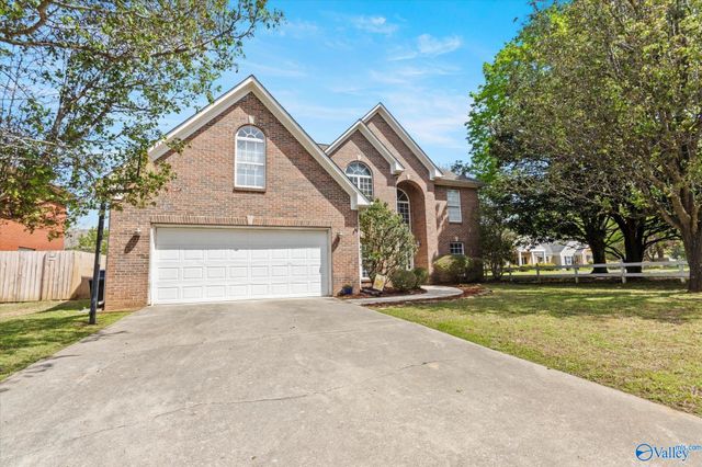 135 Cannes Drive, Brownsboro, AL 35741