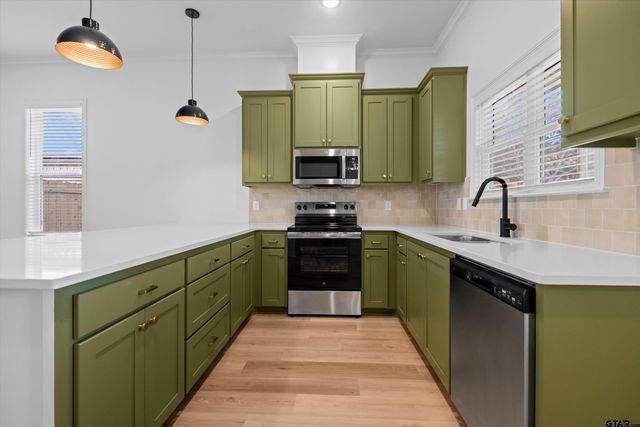 7892 Greenhill Drive, Tyler, TX 75703