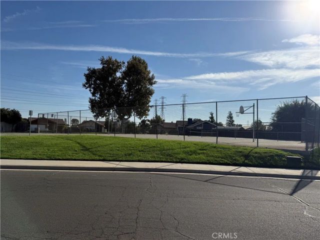 3200 Cattleman, Bakersfield, CA 93312