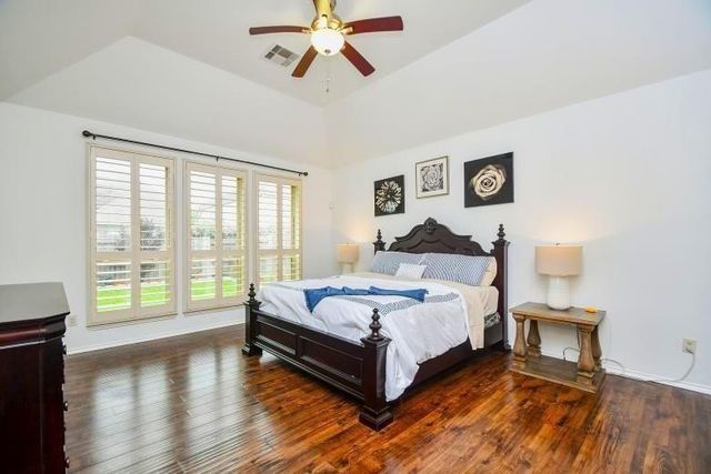 13619 Orchard Wind Lane, Pearland, TX 77584