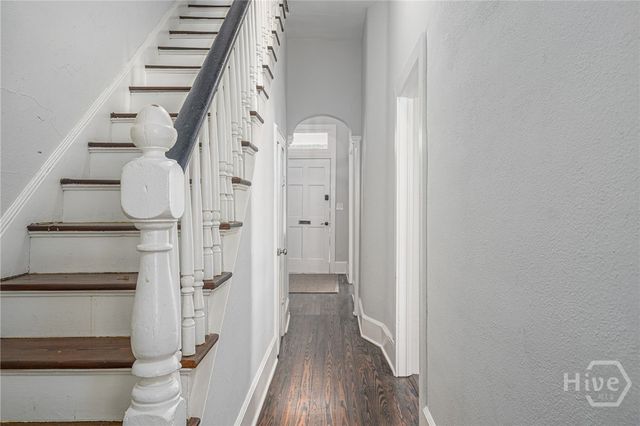 302 E 35th Street, Savannah, GA 31401