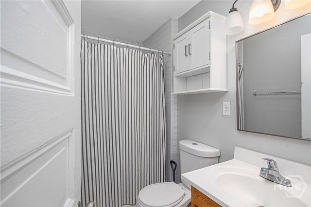 302 E 35th Street, Savannah, GA 31401