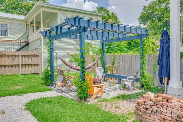 302 E 35th Street, Savannah, GA 31401