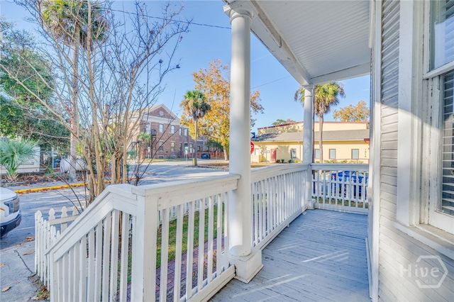 302 E 35th Street, Savannah, GA 31401