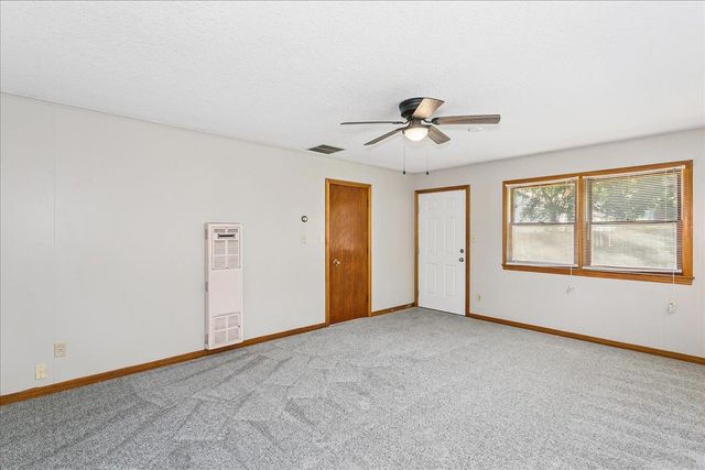 4041 E Bellaire St, Wichita, KS 67218