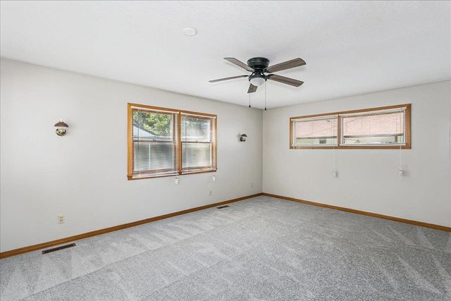 4041 E Bellaire St, Wichita, KS 67218