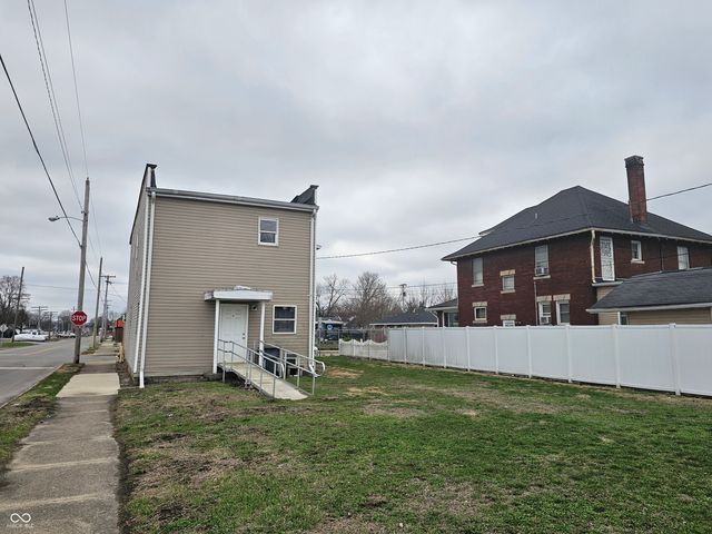 702 W 5th Street, Anderson, IN 46016