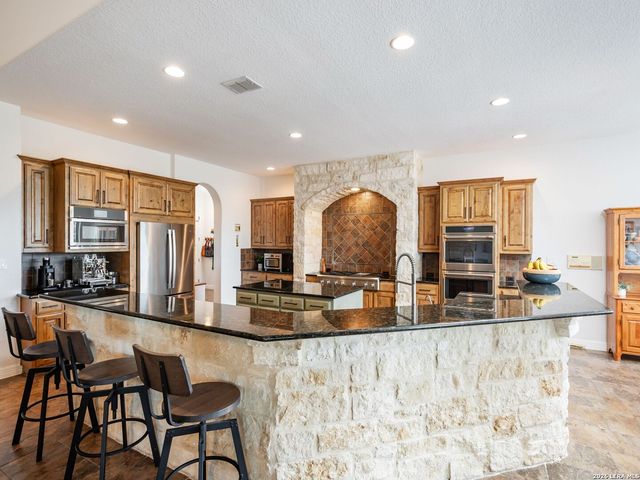 14543 Contour Place, Helotes, TX 78023