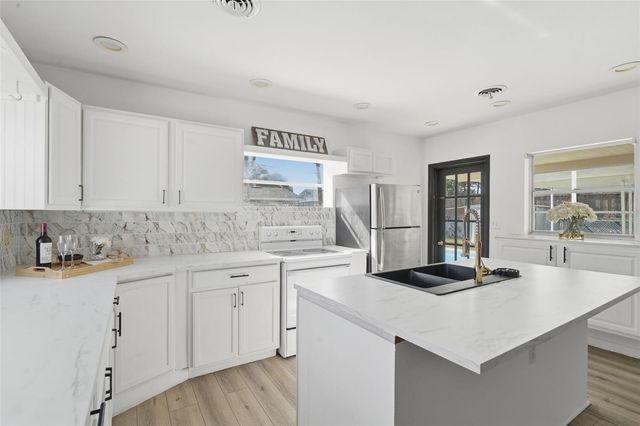 4510 FETROW DRIVE, Orlando, FL 32812