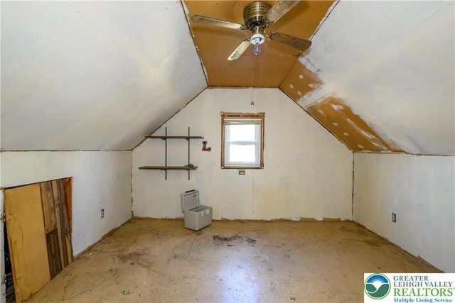 2114 Fireside Drive, Bethlehem City, PA 18018