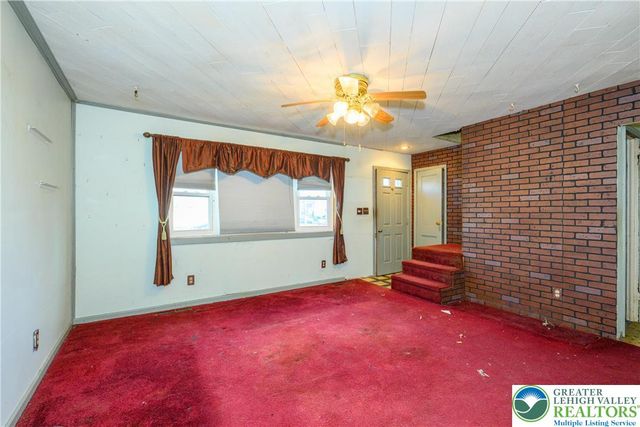 2114 Fireside Drive, Bethlehem City, PA 18018