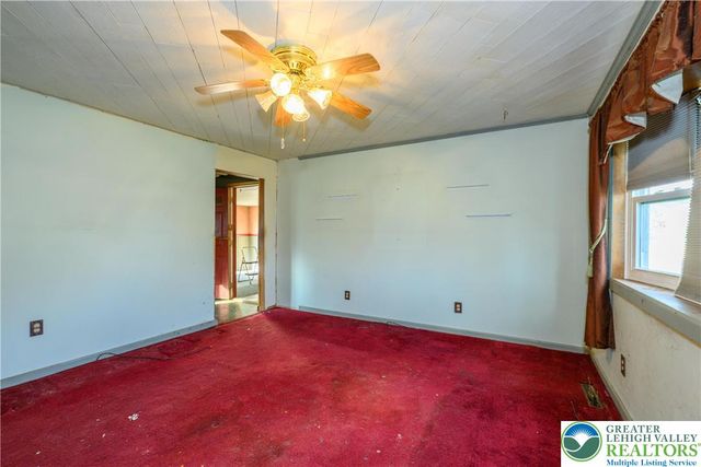 2114 Fireside Drive, Bethlehem City, PA 18018