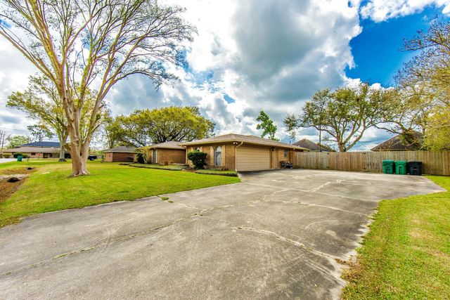 202 South Hidalgo Lane, Thibodaux, LA 70301