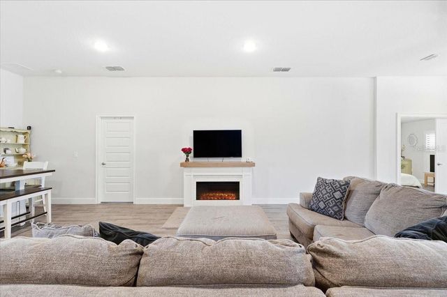 331 CRESCENT RIDGE ROAD, Auburndale, FL 33823