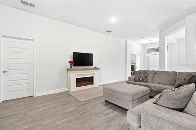 331 CRESCENT RIDGE ROAD, Auburndale, FL 33823