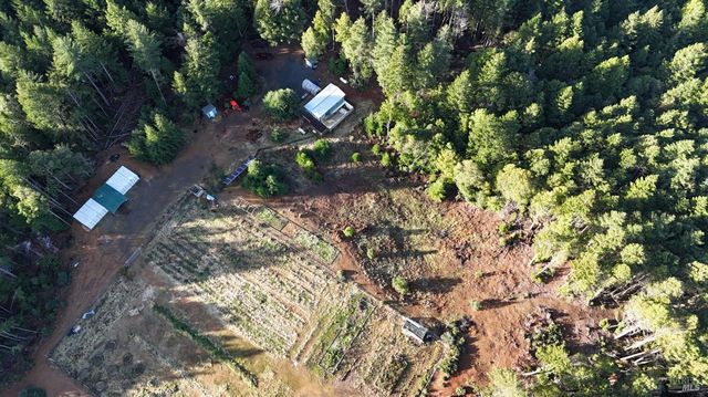 34620 Eureka Hill Rd, Point Arena, CA 95468