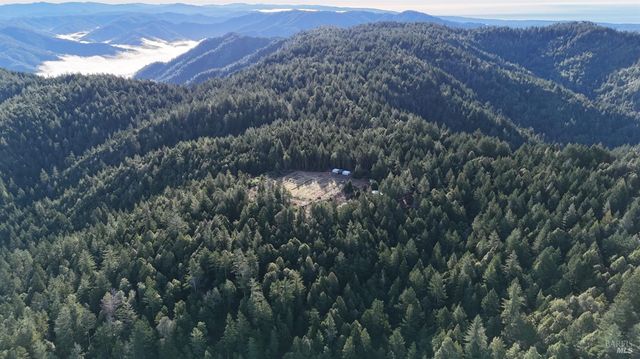 34620 Eureka Hill Rd, Point Arena, CA 95468
