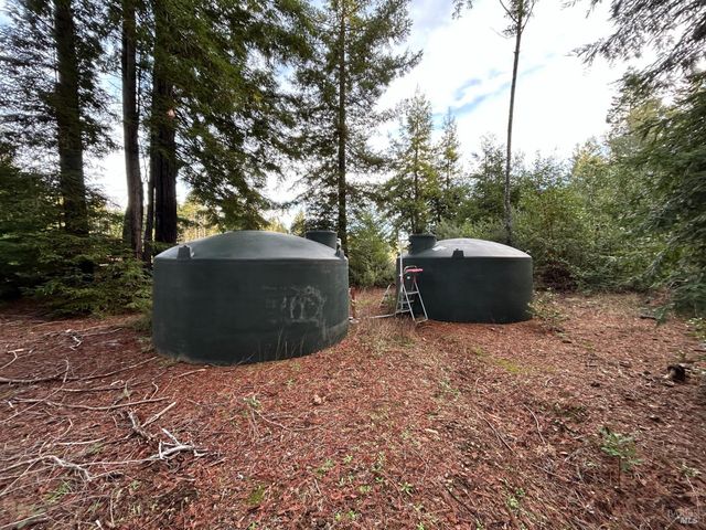 34620 Eureka Hill Rd, Point Arena, CA 95468