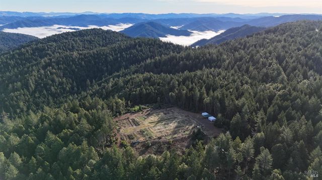 34620 Eureka Hill Rd, Point Arena, CA 95468