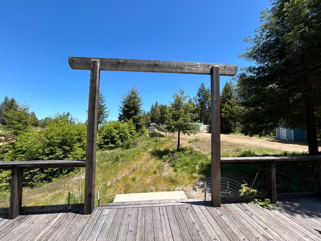 34620 Eureka Hill Rd, Point Arena, CA 95468