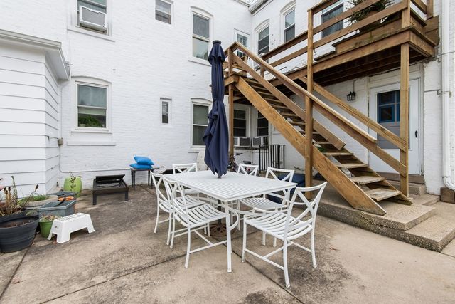 1099 Tower Road 2, Winnetka, IL 60093