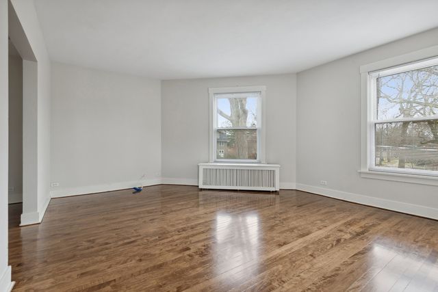 1099 Tower Road 2, Winnetka, IL 60093