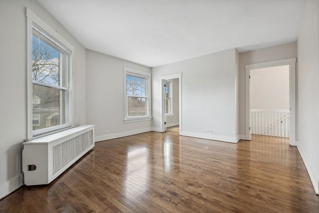 1099 Tower Road 2, Winnetka, IL 60093