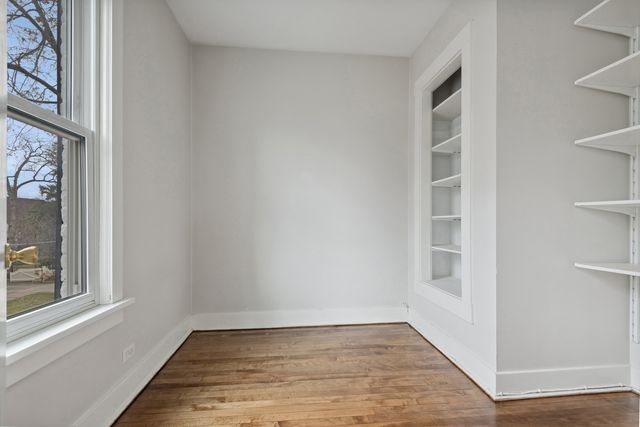 1099 Tower Road 2, Winnetka, IL 60093