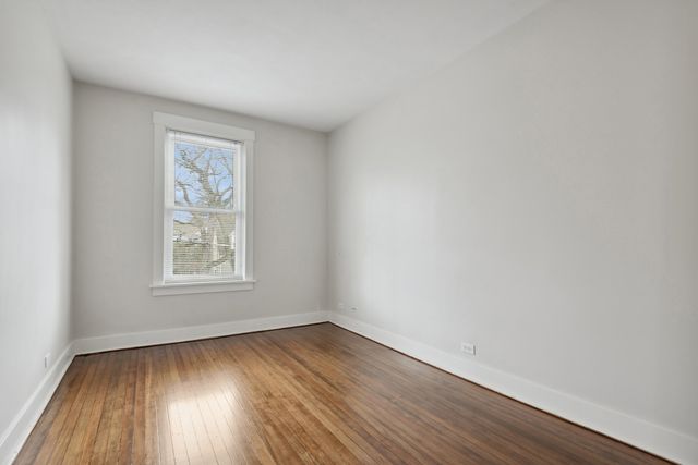 1099 Tower Road 2, Winnetka, IL 60093