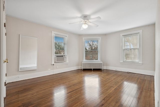 1099 Tower Road 2, Winnetka, IL 60093