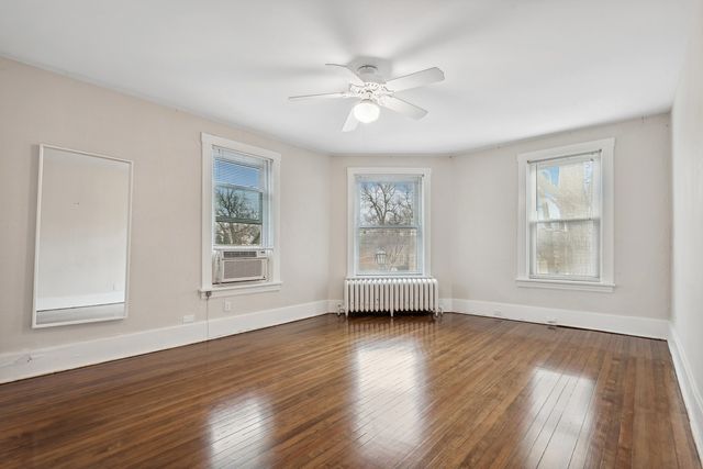 1099 Tower Road 2, Winnetka, IL 60093