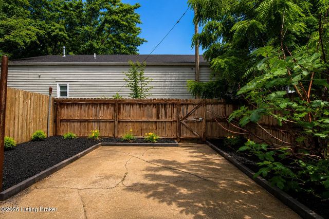 931 S Clay St, Louisville, KY 40203