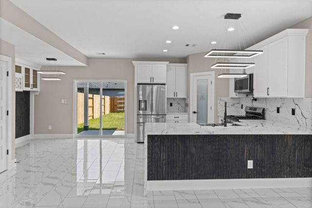 7927 Colonial Lane, Houston, TX 77051