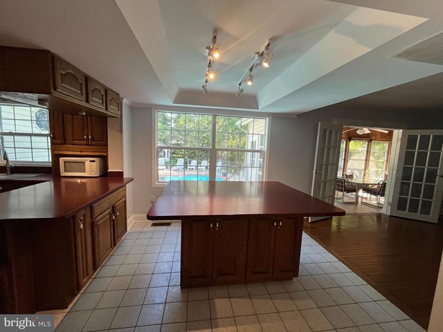 3203 RIVERVIEW DR, Triangle, VA 22172