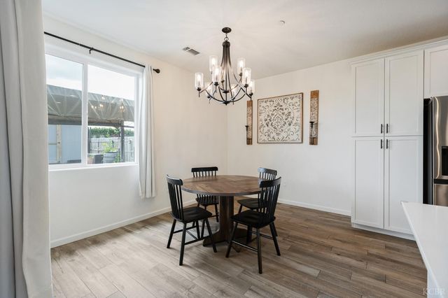 1371 W Sawtooth Place, Hanford, CA 93230