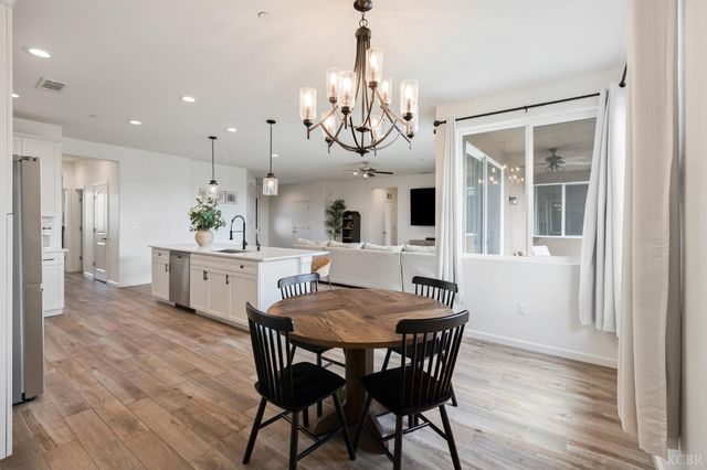 1371 W Sawtooth Place, Hanford, CA 93230