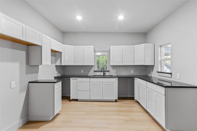 511 W Munson Street, Denison, TX 75020