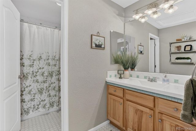 10471 Truckee Street 1B, Commerce City, CO 80022