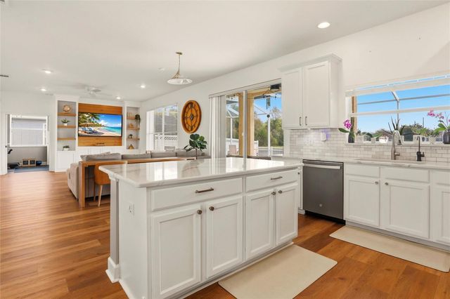 6007 43RD COURT E, Bradenton, FL 34203