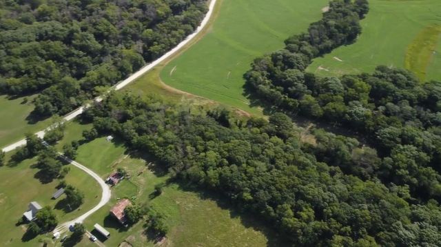 1447 & 1449 N 150 Road, Baldwin City, KS 66006