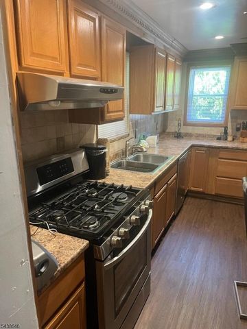 636 Washington Ave, Linden City, NJ 07036