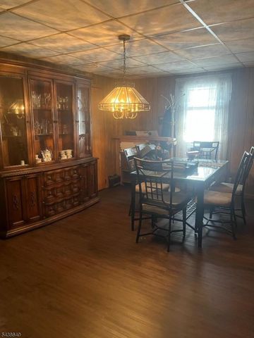 636 Washington Ave, Linden City, NJ 07036