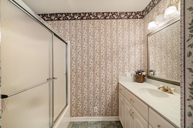 1005 E HWY 82, Blossom, TX 75416